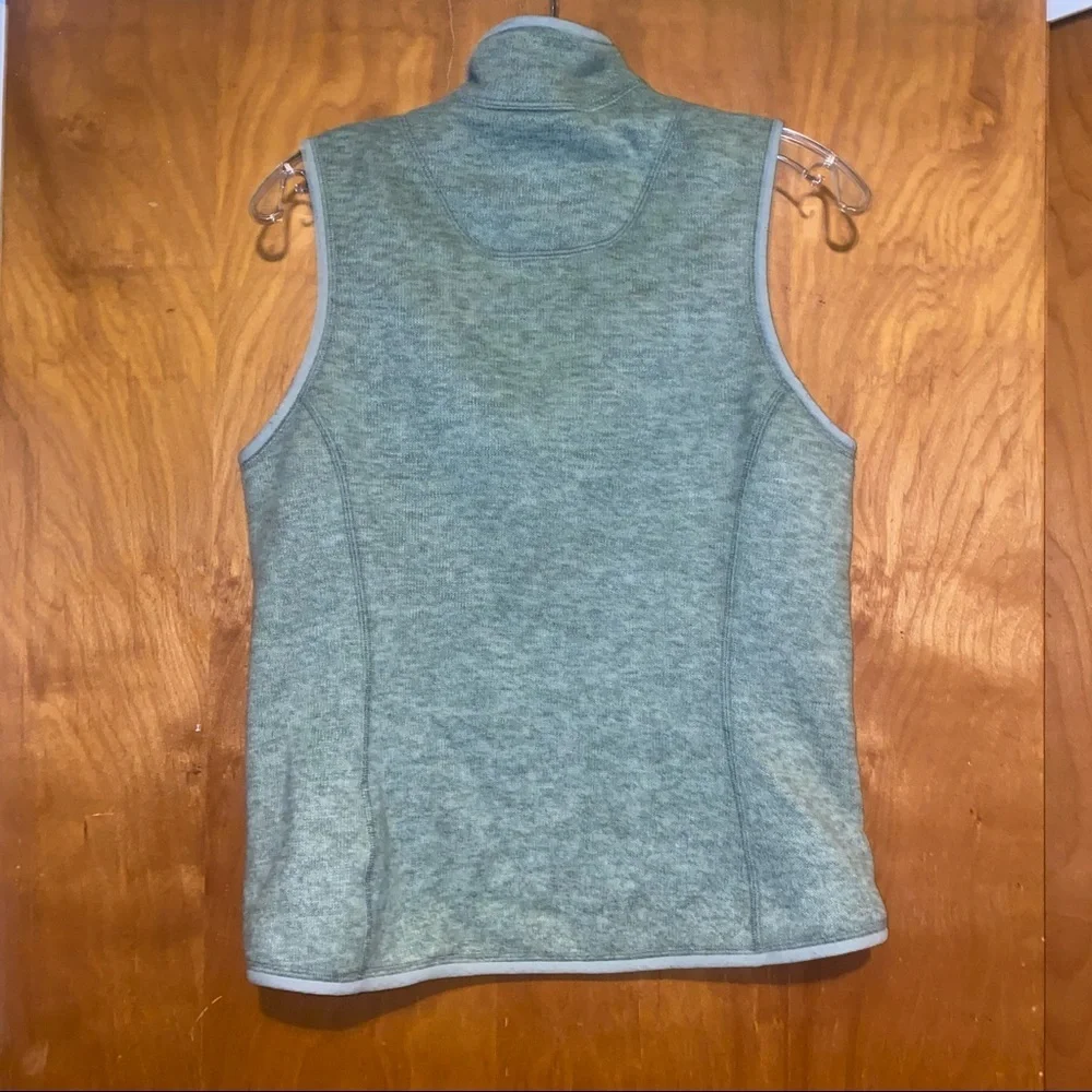 𝅺Arcteryx Woman's Covert Full Zip Polartec light green Fleece Vest M - Picture 2 of 5